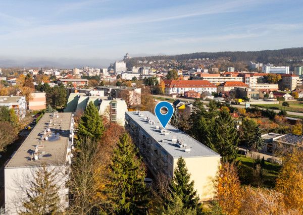 Na predaj zrekonštruovaný a zariadený 3-izbový byt v Trenčíne