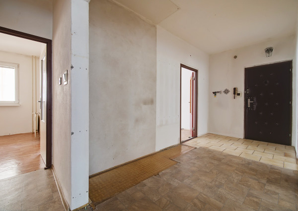 Na predaj priestranný 3-izbový byt v Martine - Zaturčie