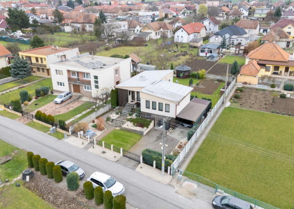 Na predaj rodinný dom v Chynoranoch