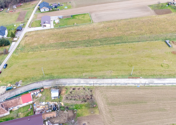 Na predaj pozemok v lokalite Pochabany