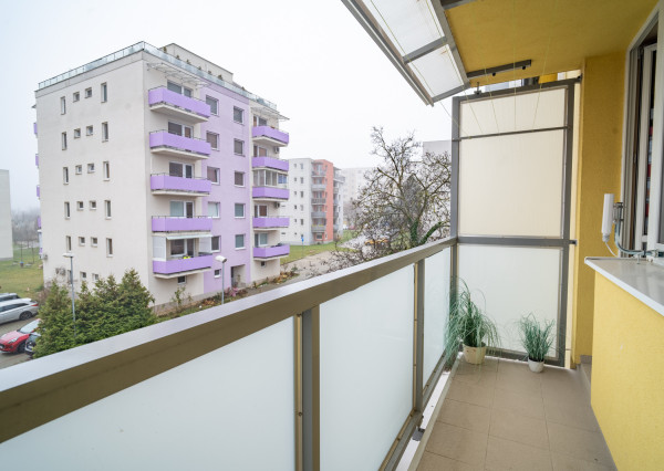 Na prenájom 3-izbový byt s garážou v Nitre - Čermáň