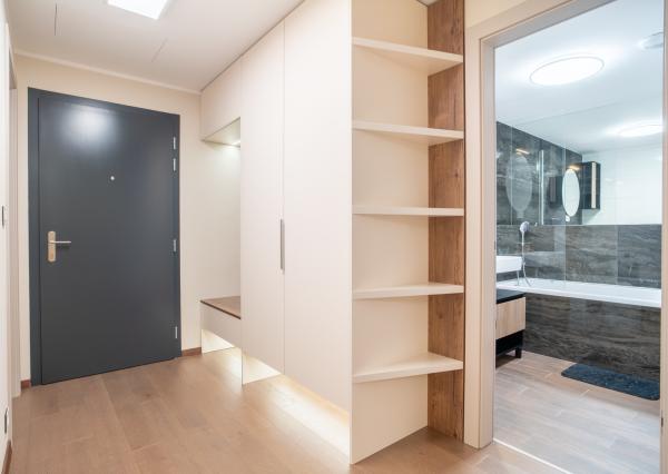 Na prenájom 2-izbový byt so šatníkom v Eurovea Tower – Bratislava