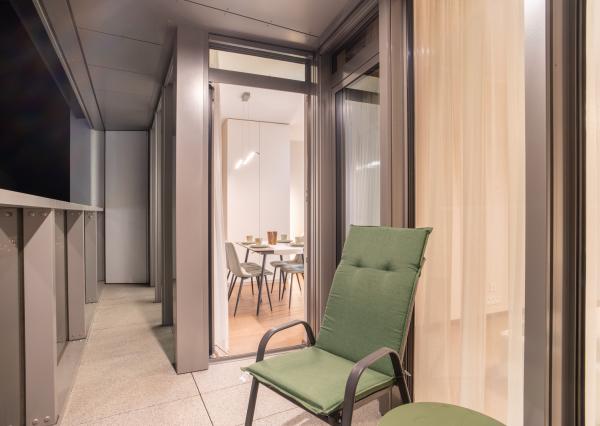 Na prenájom 2-izbový byt so šatníkom v Eurovea Tower – Bratislava