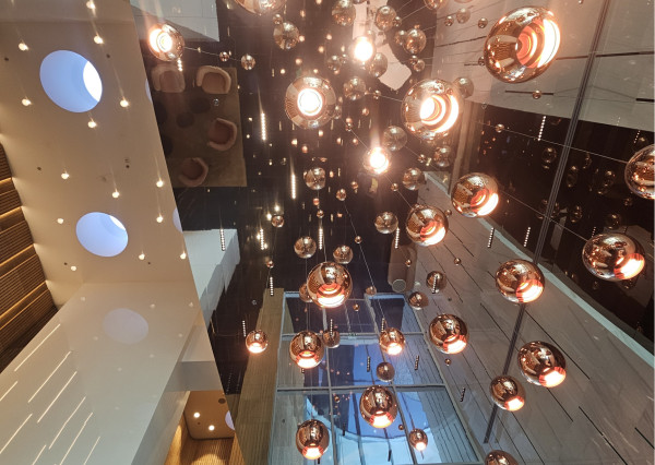 Na prenájom 2-izbový byt so šatníkom v Eurovea Tower – Bratislava