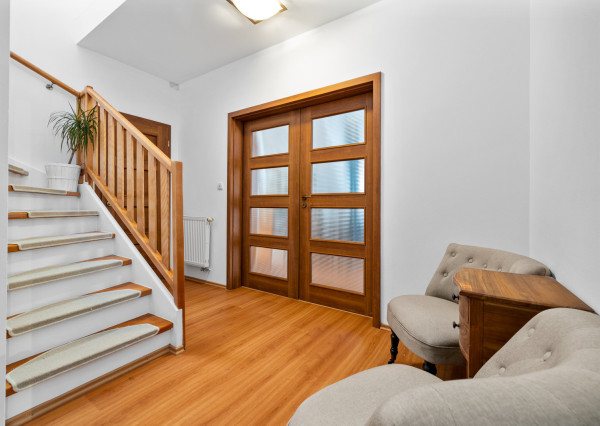 Na prenájom 3-izbový mezanín na Košickej ulici v Bratislave