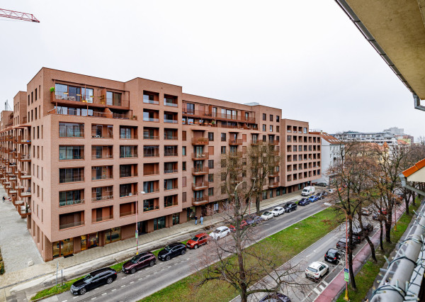 Na prenájom 3-izbový mezanín na Košickej ulici v Bratislave