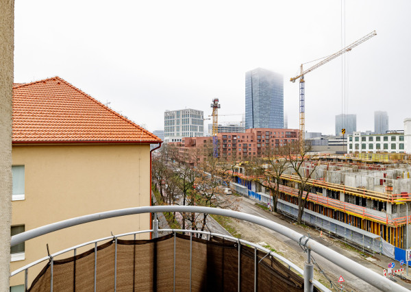 Na prenájom 3-izbový mezanín na Košickej ulici v Bratislave