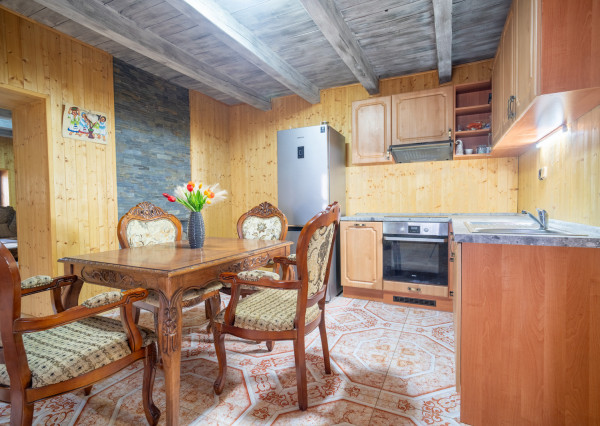 Na predaj kompletne zariadená chata v obci Bardoňovo