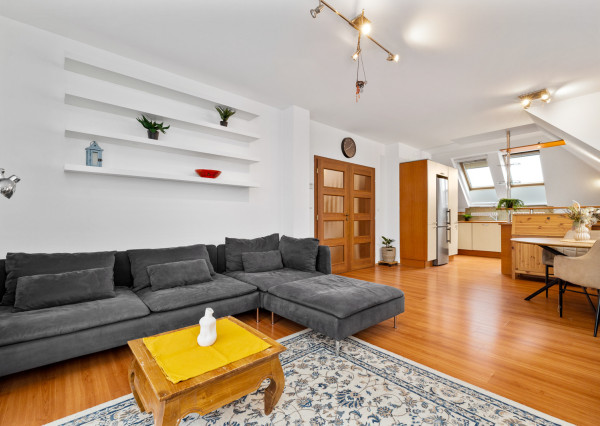 Na prenájom 3-izbový mezanín na Košickej ulici v Bratislave