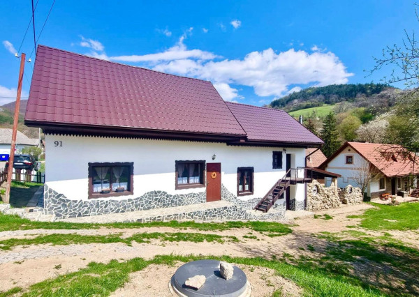 Opäť u nás !!! EXKLUZÍVNE  V PONUKE na predaj dobová chalúpka v Čiernej Lehote