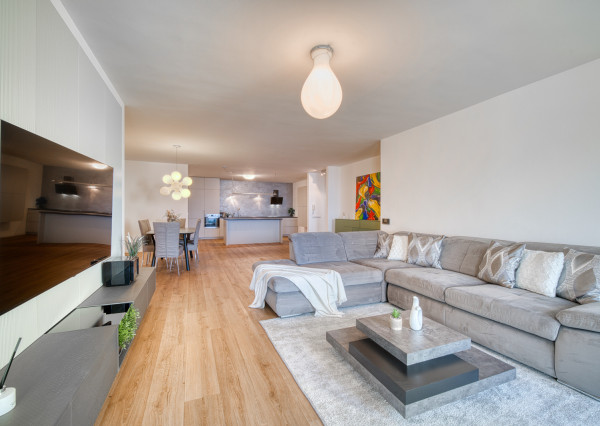 Na predaj 2-izbový byt s veľkolepou terasou na Kolibe