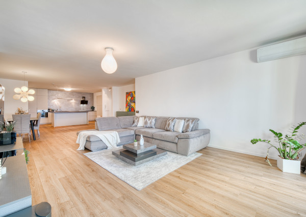 Na predaj 2-izbový byt s veľkolepou terasou na Kolibe