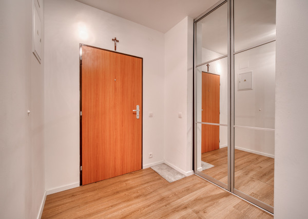 Na predaj 2-izbový byt s veľkolepou terasou na Kolibe