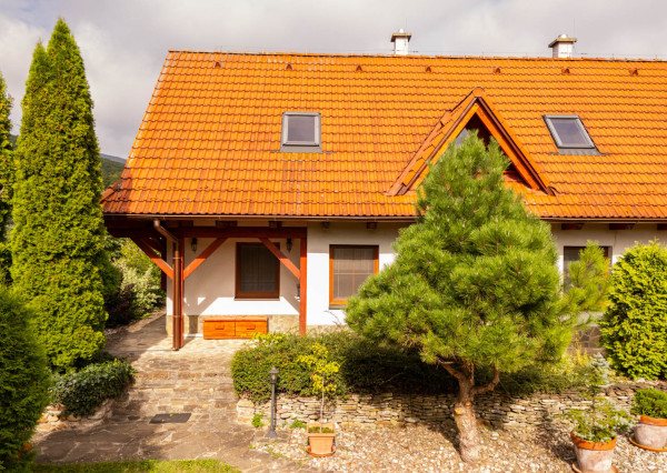 Na predaj 4-izbový rodinný dom v Moravskom Lieskovom