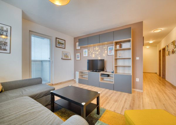 Na predaj 3-izbový byt v Podunajských Biskupiciach