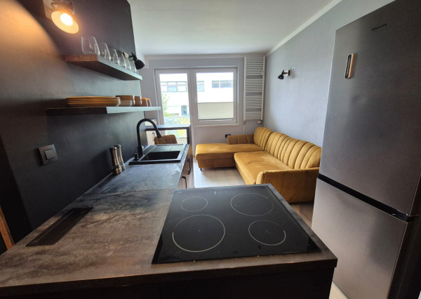 Na prenájom útulná garsónka s balkónom v centre Žiliny