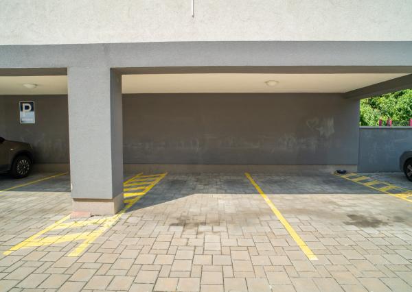 Na predaj 3-izbový byt s parkovaním v Senci