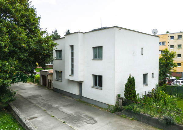 Na predaj rodinný dom s garážou vo Vrútkach