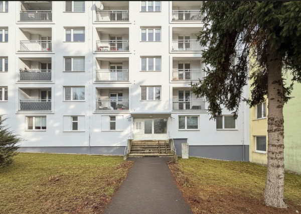 Na predaj 4-izbový byt v Spišskej Novej Vsi