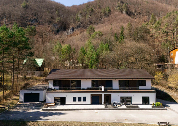 Na predaj nadštandardný 3- izbový byt v jedinečnej lokalite Súľov