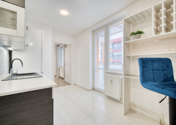 Na prenájom kompletne zariadený 2-izbový byt v centre Malaciek