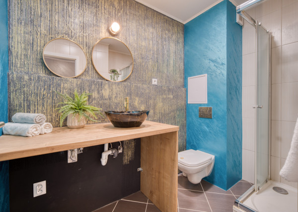 Na prenájom kompletne zariadený 2-izbový byt v centre Malaciek