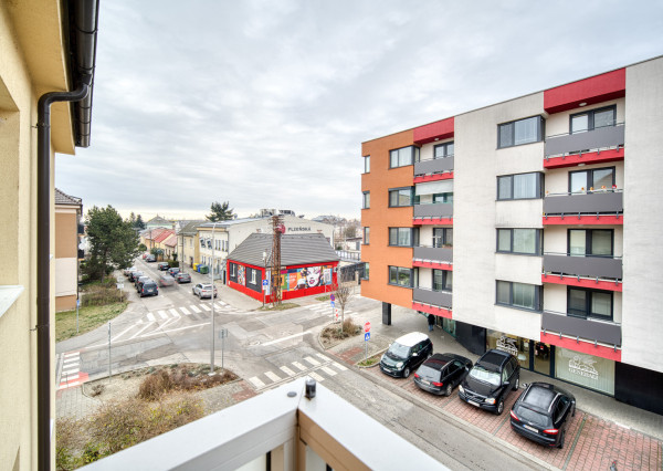 Na prenájom kompletne zariadený 2-izbový byt v centre Malaciek