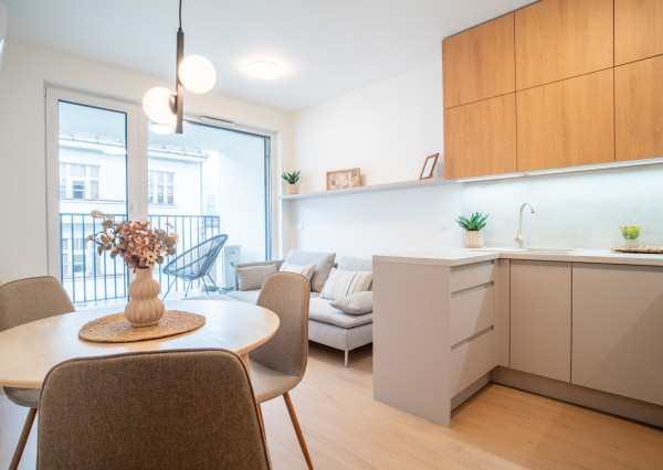 Na prenájom štýlový 2-izbový byt  vo vyhľadávanej lokalite Starého mesta