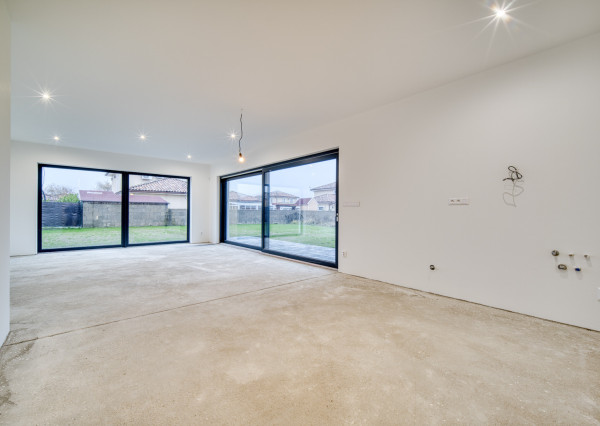 Na predaj 4-izbový rodinný dom v Chorvátskom Grobe