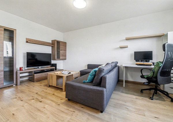 REZERVOVANÉ: Na predaj moderný 2-izbový byt na Zlatovskej ulici v Trenčíne