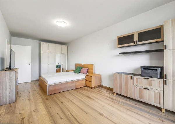 REZERVOVANÉ: Na predaj moderný 2-izbový byt na Zlatovskej ulici v Trenčíne