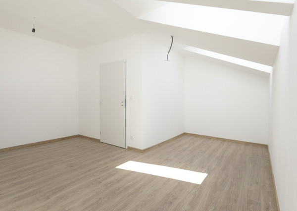 Predaj 4-izbová bytová jednotka v dvojdome v Lehniciach