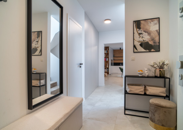 Na prenájom štýlový 3-izbový mezonet v historickom centre Trnavy