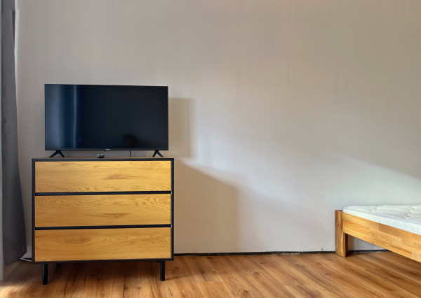 Na prenájom zrekonštruovaný 1-izbový byt, Nové Mesto - Bratislava