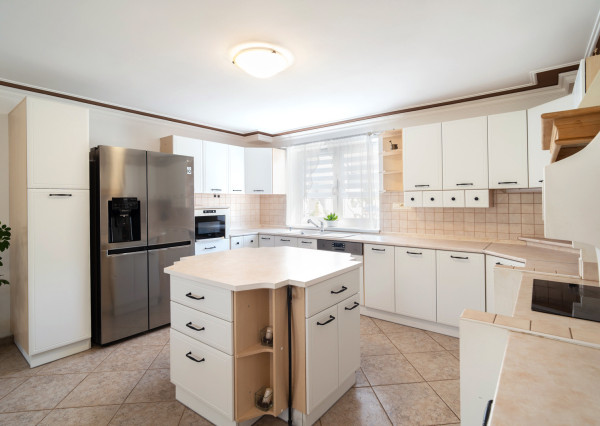 Na predaj 6-izbový rodinný v Zamarovciach