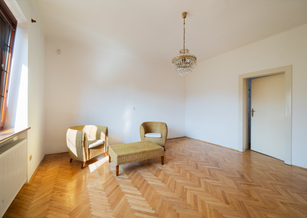 Na predaj rodinný dom s pozemkom a investičným potenciálom v Trenčíne