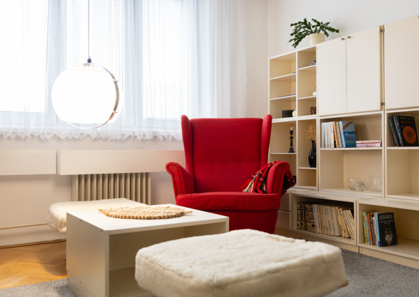 Na predaj štýlový 3-izbový byt v centre Starej Turej