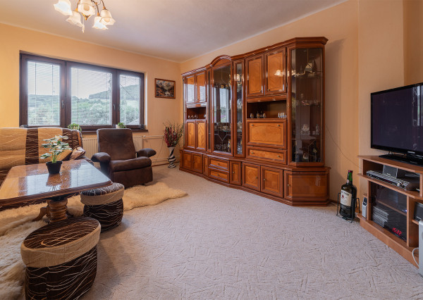 Na predaj 2-generačný rodinný dom v obci Zámutov