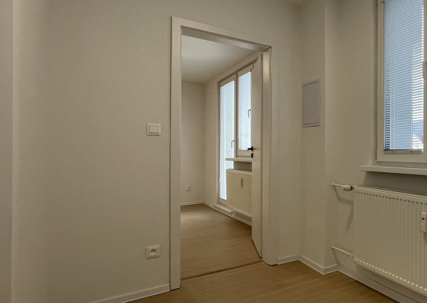 Na prenájom 2-izbový byt v centre Dubnice nad Váhom