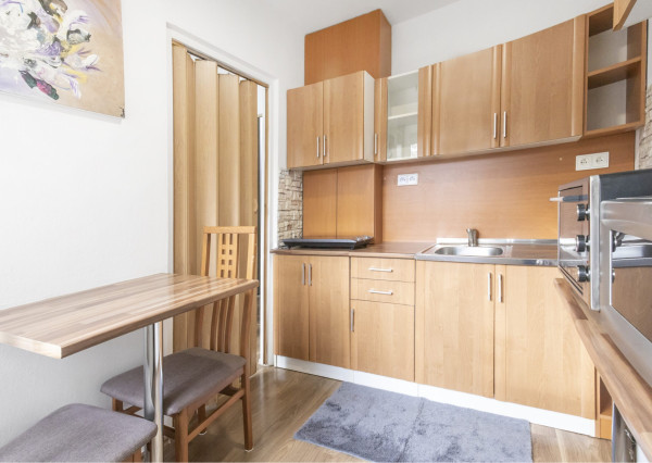 Na prenájom moderný 1-izbový byt kúsok od centra Dunajskej Stredy