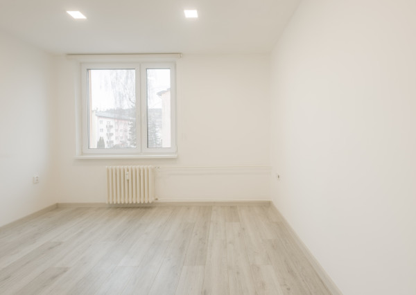 REZERVOVANÉ:Na predaj kompletne zrekonštruovaný 3-izbový byt v Turzovke