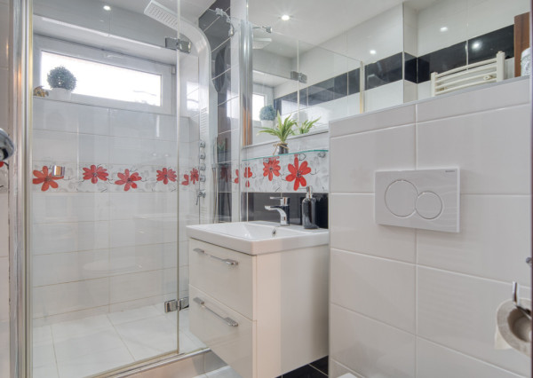 Na predaj dvojpodlažný 4-izbový dom v Malackách