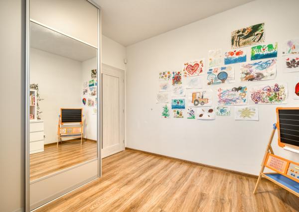 Na predaj príjemný 4-izbový byt v pokojnej časti Tomášova