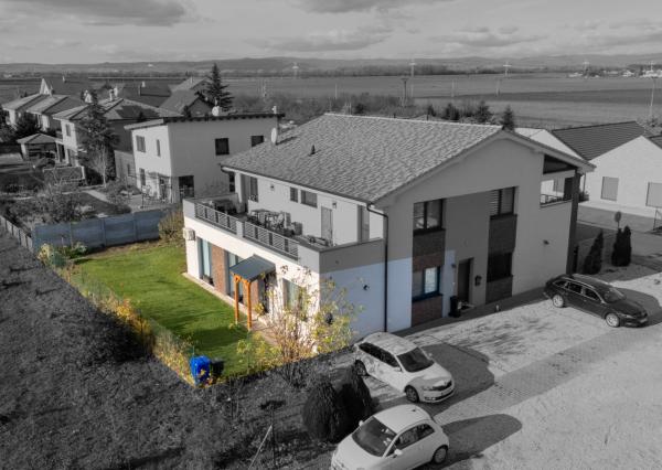 Na predaj príjemný 4-izbový byt v pokojnej časti Tomášova