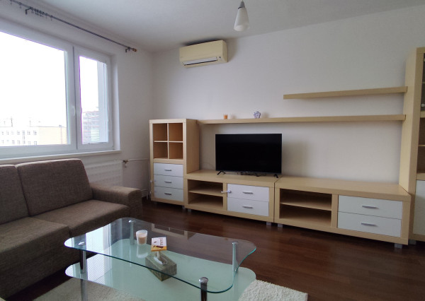 Na prenájom 3-izbový byt v Bánovciach nad Bebravou