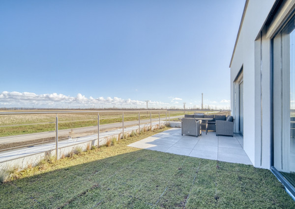 Na predaj administratívno-skladový objekt pri Trnave, v obci Zavar