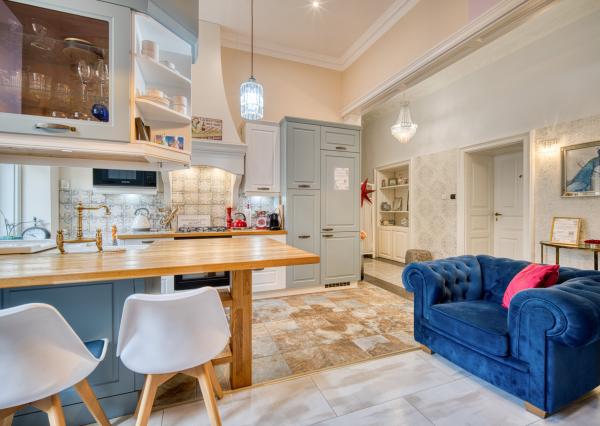 Na prenájom exkluzívny 3-izbovy byt v Starom Meste