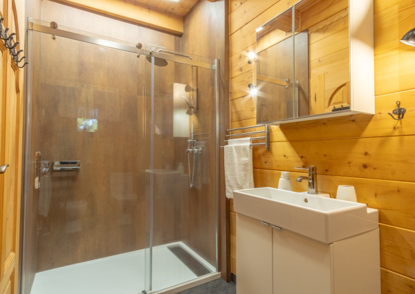 Na predaj dom snov–rodinné sídlo s jazierkom na kúpanie a panoramatickým výhľadom na Vysoké Tatry