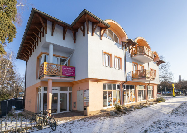 Na prenájom kancelársky priestor v centre Šamorína