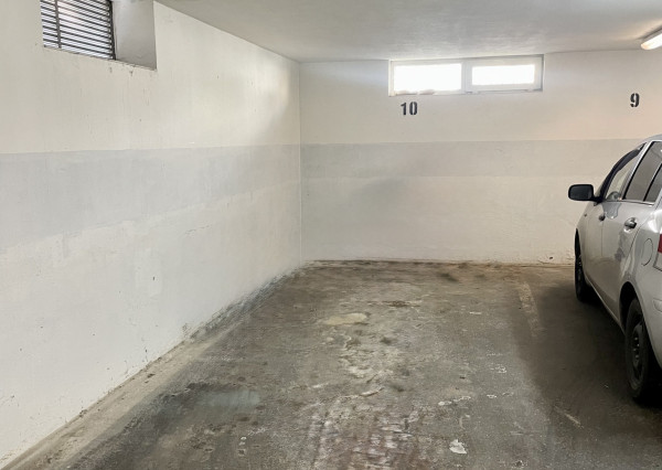 Kompletne zariadený 3-izbový byt s loggiou a garážovým státím v cene